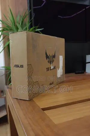 New Laptop Asus 8GB AMD Ryzen 5 SSD 512GB