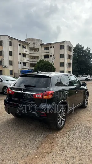 Mitsubishi Outlander 2017 Black