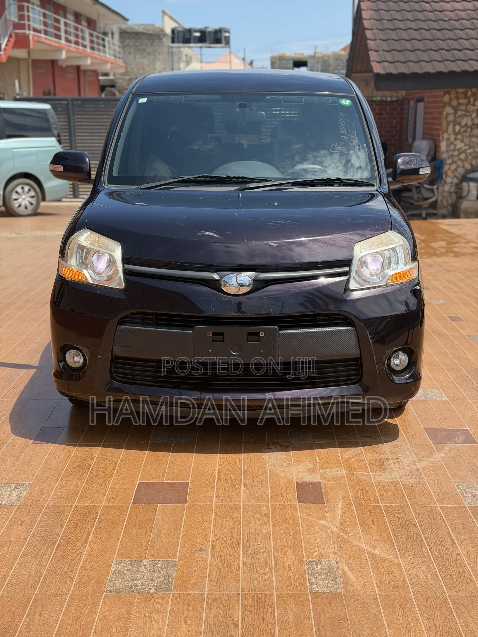 Toyota Sienta 1.5 FWD 2012 Purple