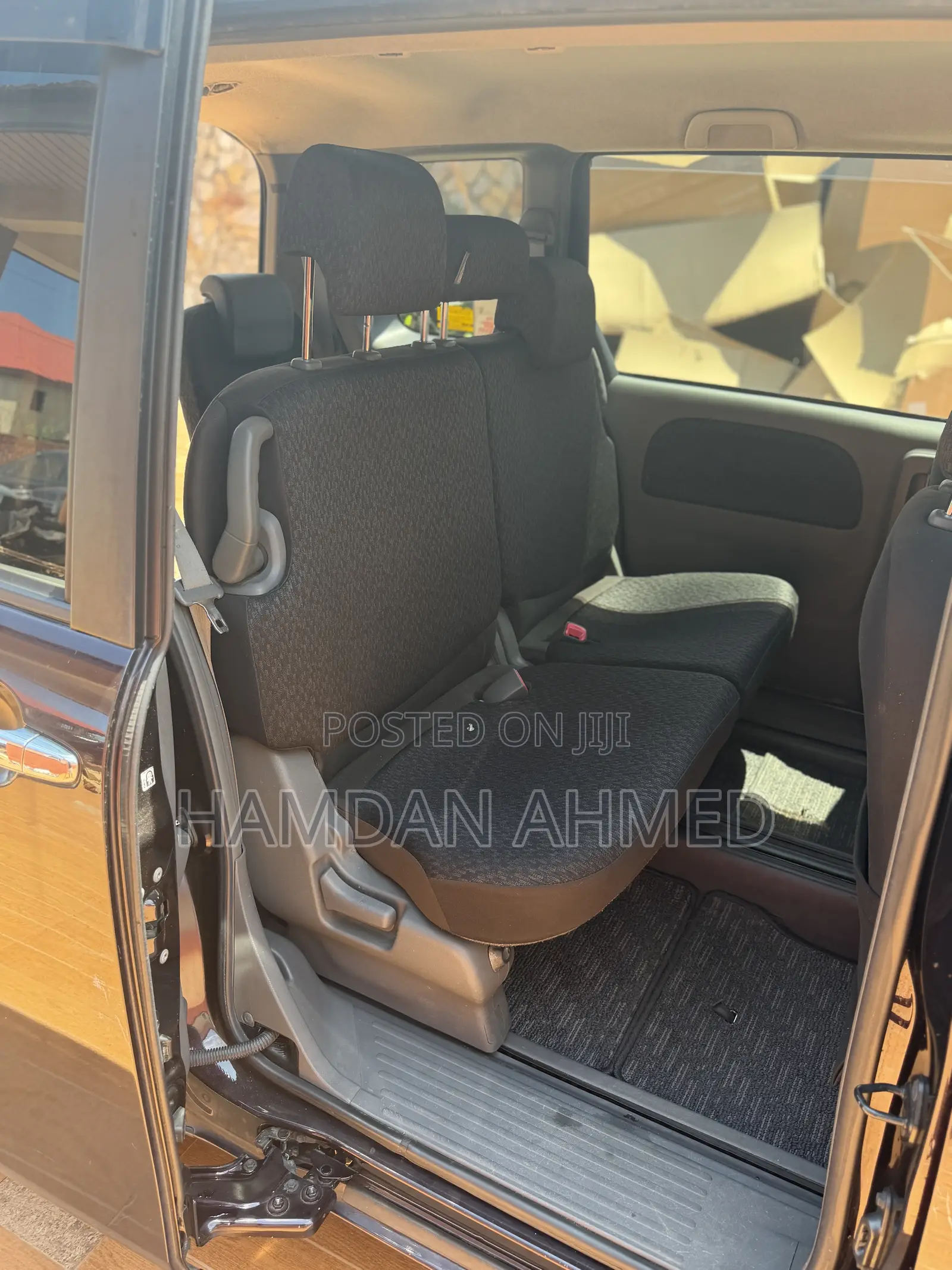 Toyota Sienta 1.5 FWD 2012 Purple