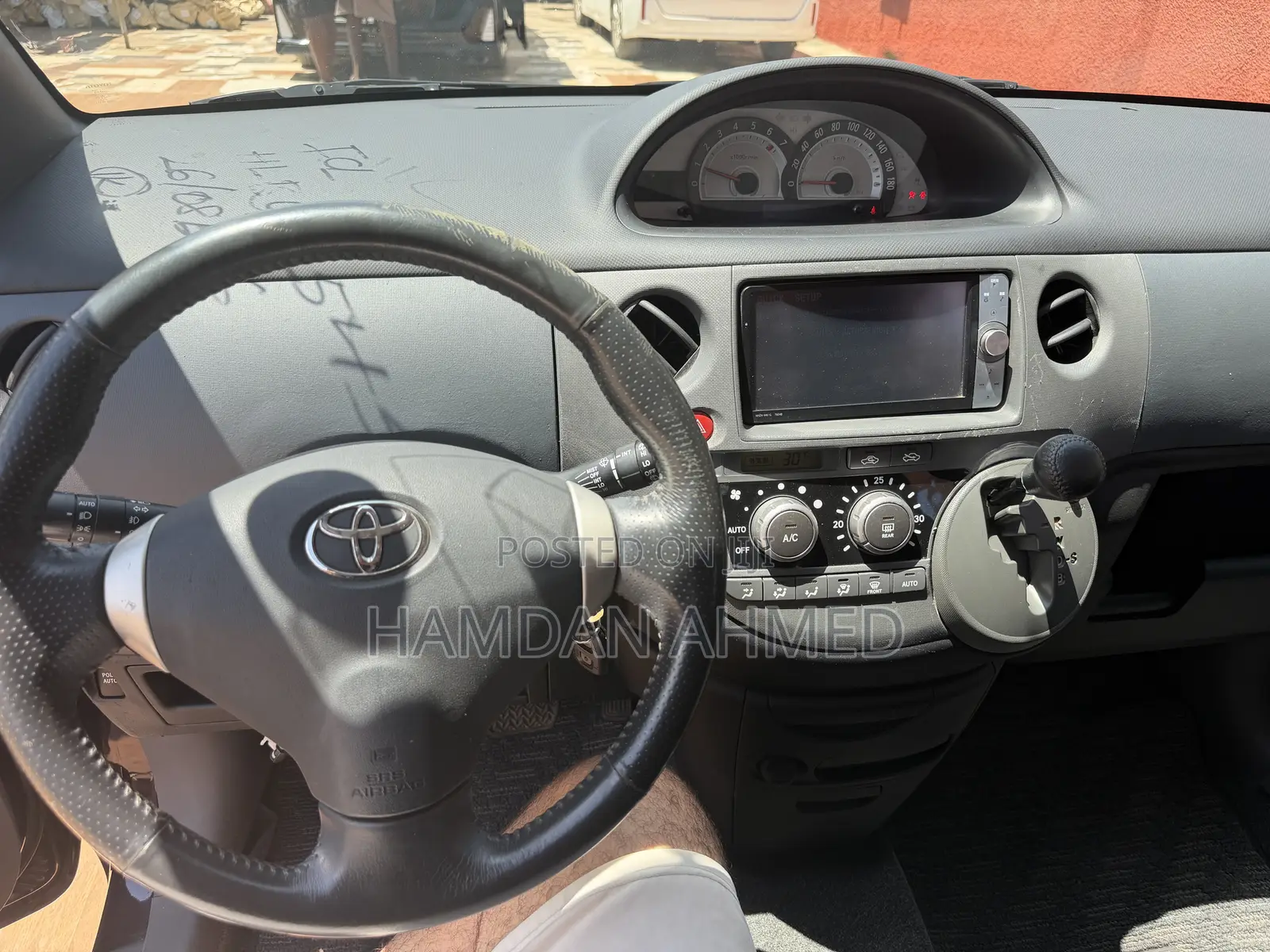 Toyota Sienta 1.5 FWD 2012 Purple
