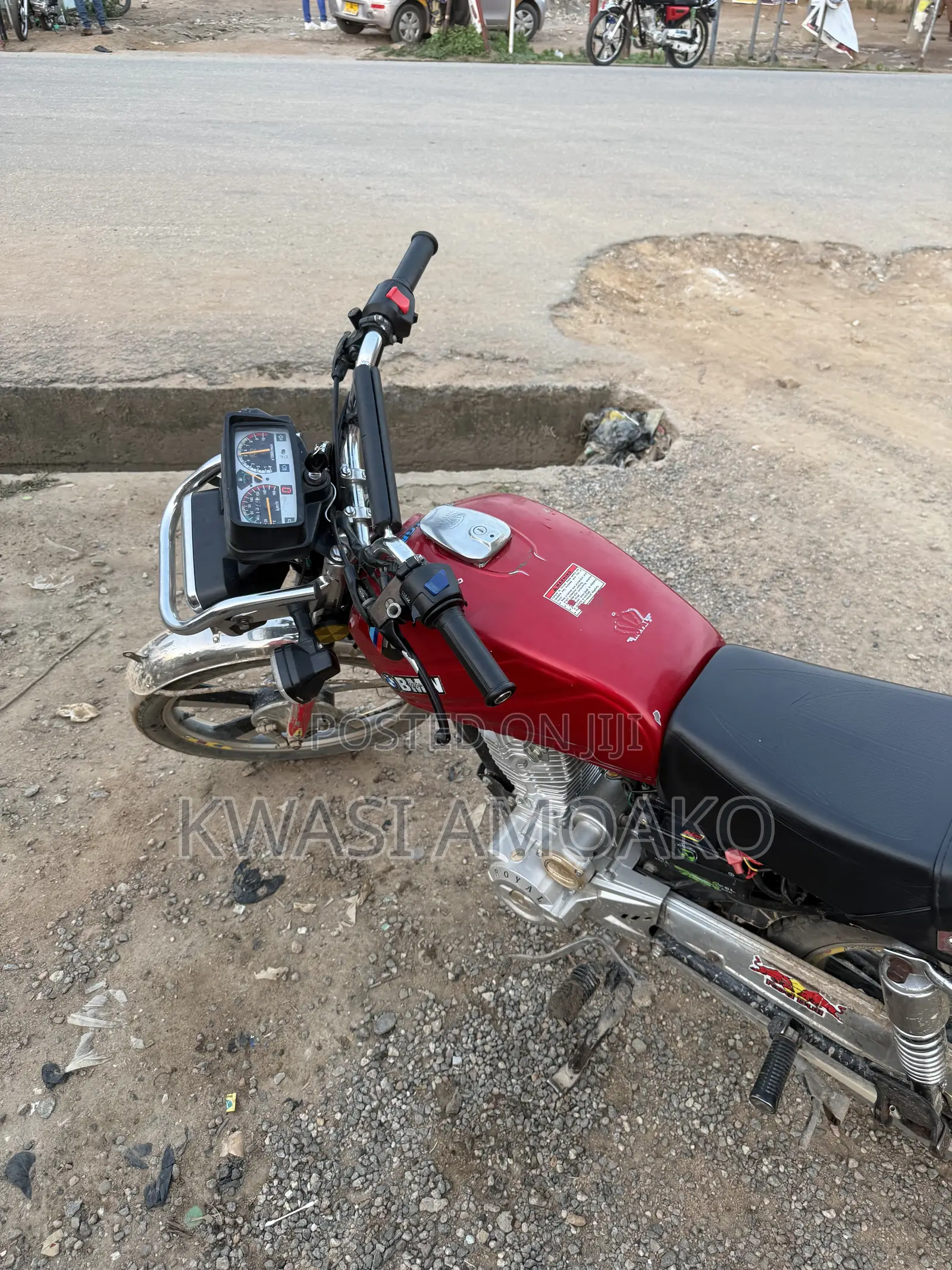 Royal Motorcycle 2025 Red