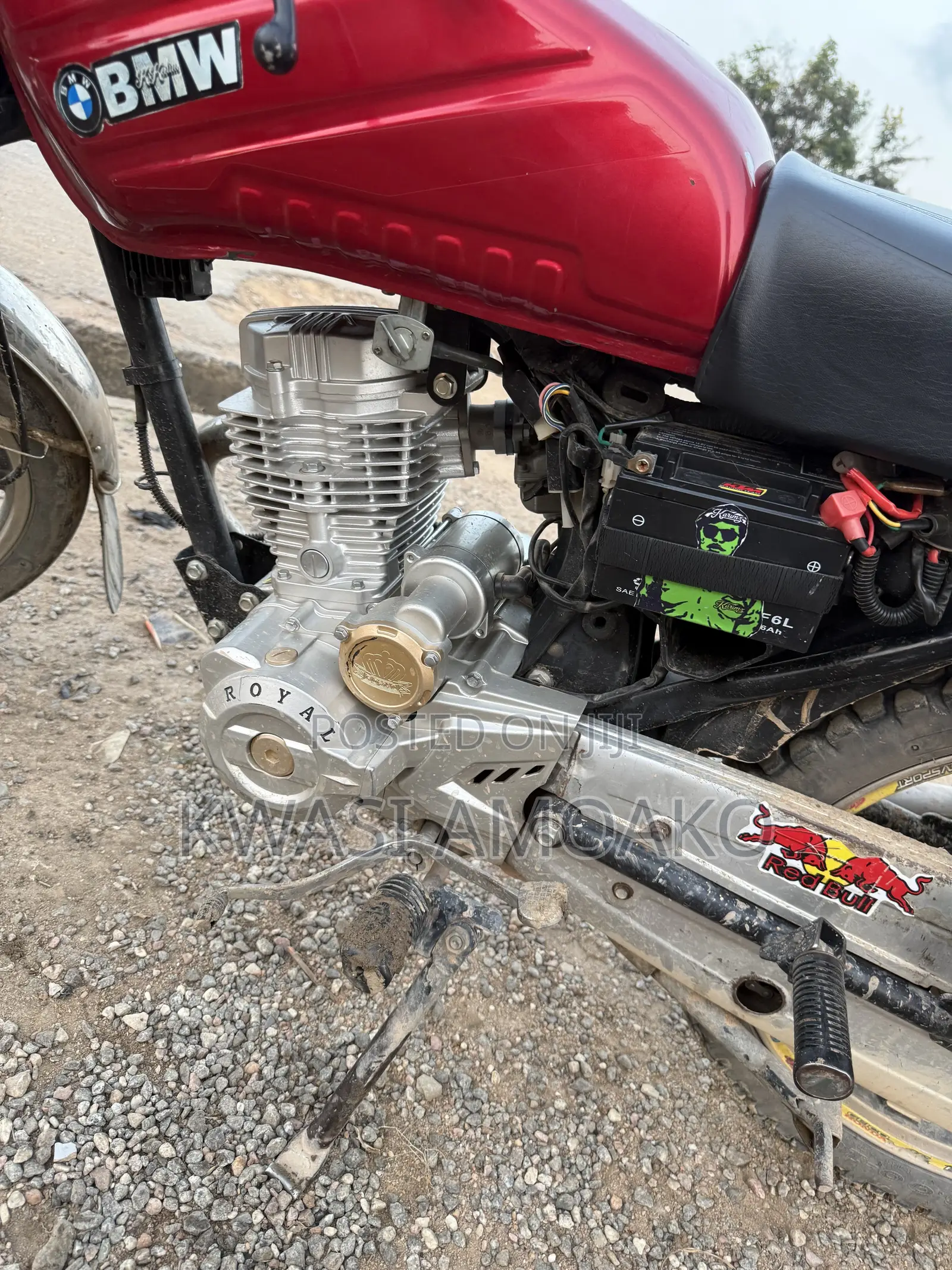 Royal Motorcycle 2025 Red