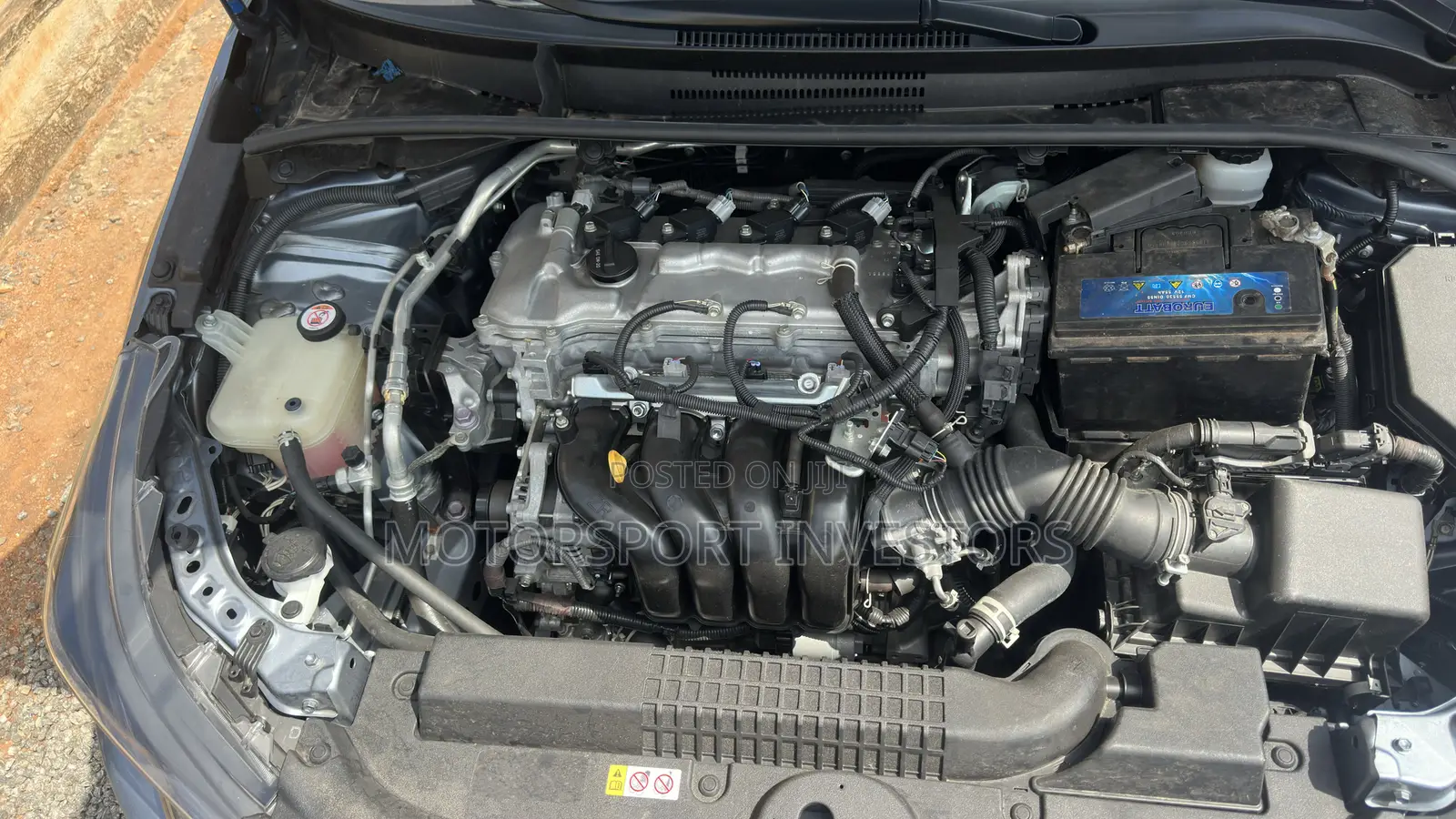 Toyota Corolla LE 2021 Silver