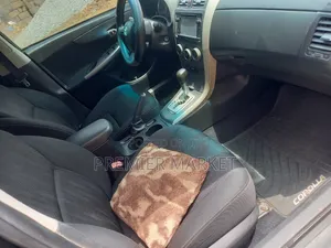 Toyota Corolla S 4dr Sedan (1.8L 4cyl 4A) 2013 Black