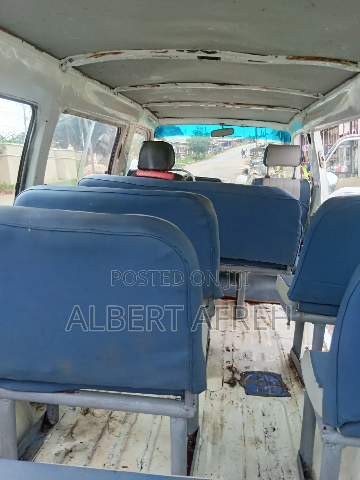 Nissan Caravan (Urvan) 2010 White