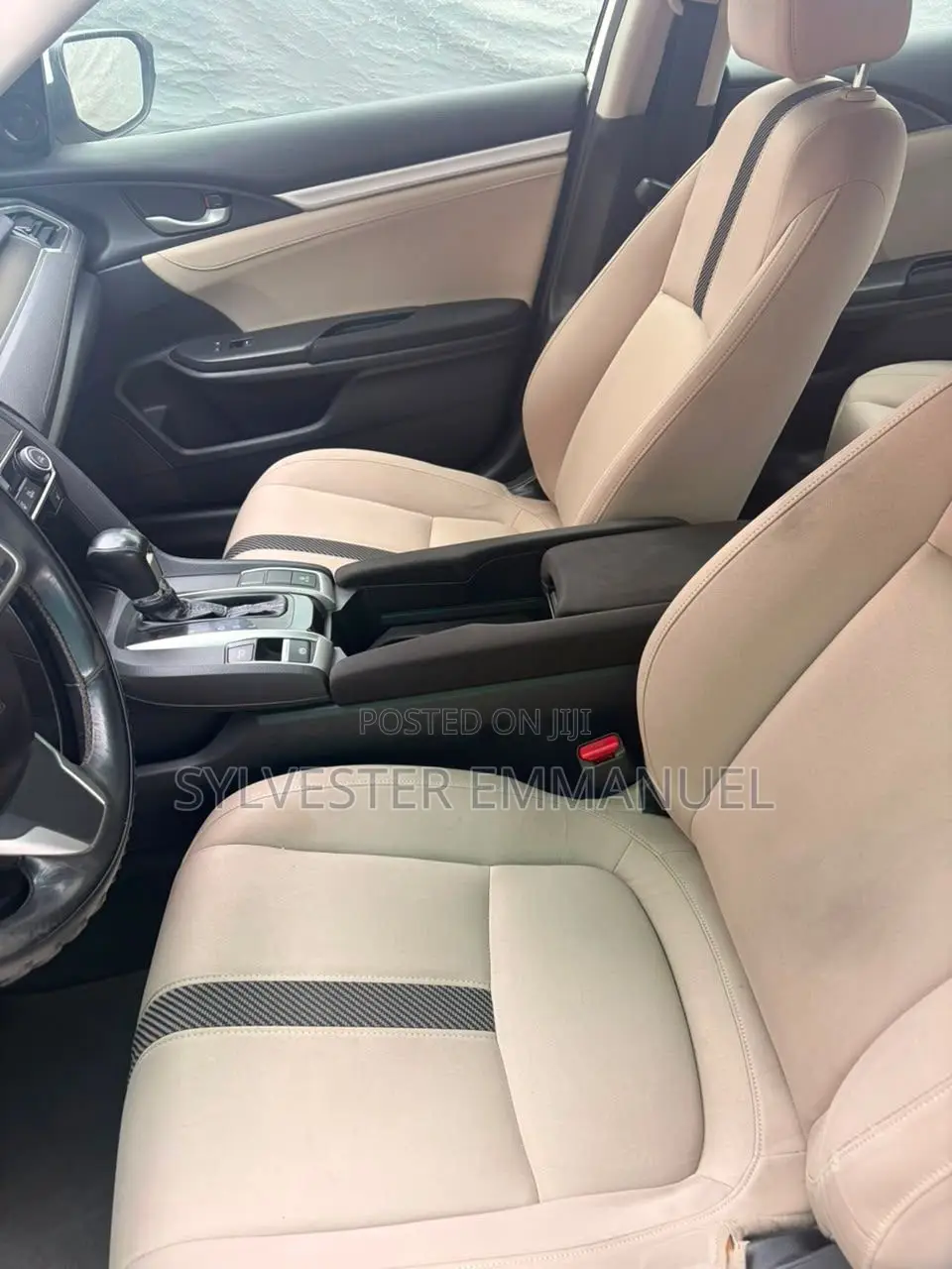 Honda Civic EX Hatchback 2019 White