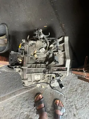 Toyota Vitz Gearbox (8 Pins )