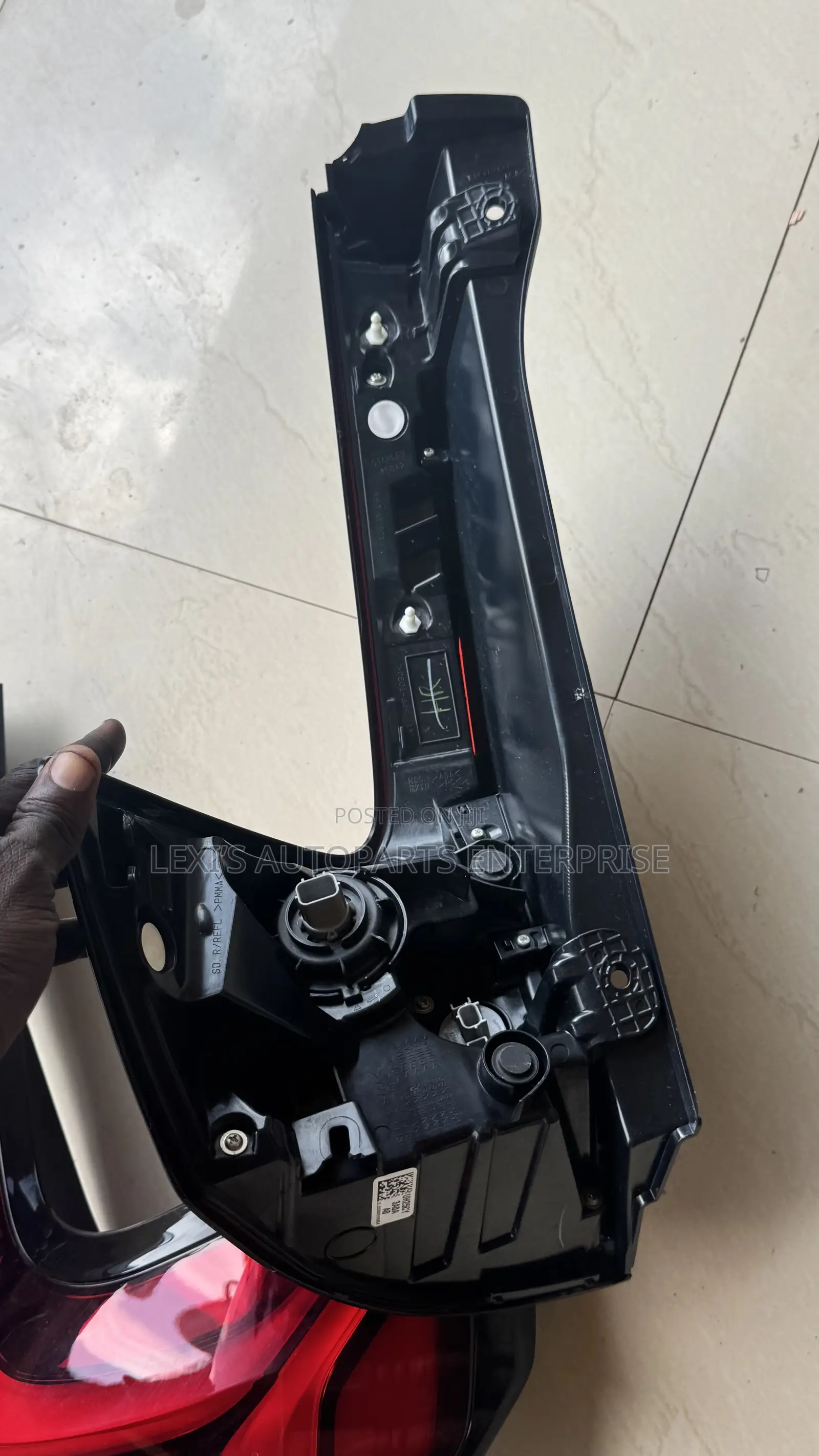 Honda CRV 2023,2024,2025 Tailgate Available