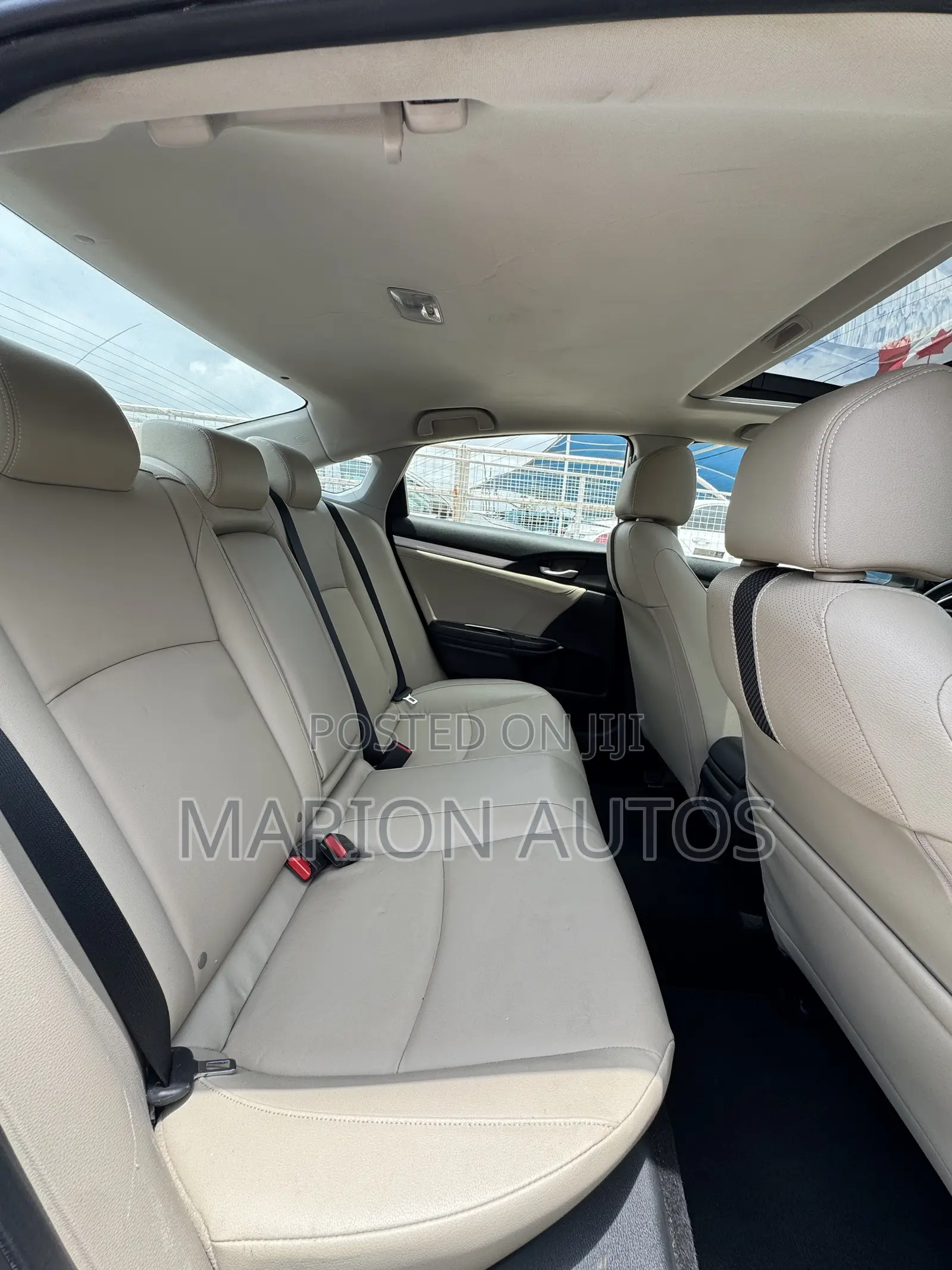 Honda Civic Touring Sedan 2019 White