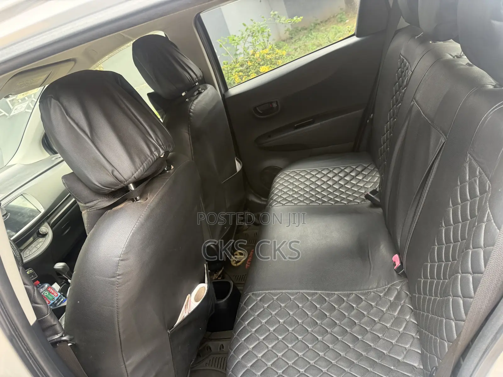 Toyota Vitz 2014 Silver