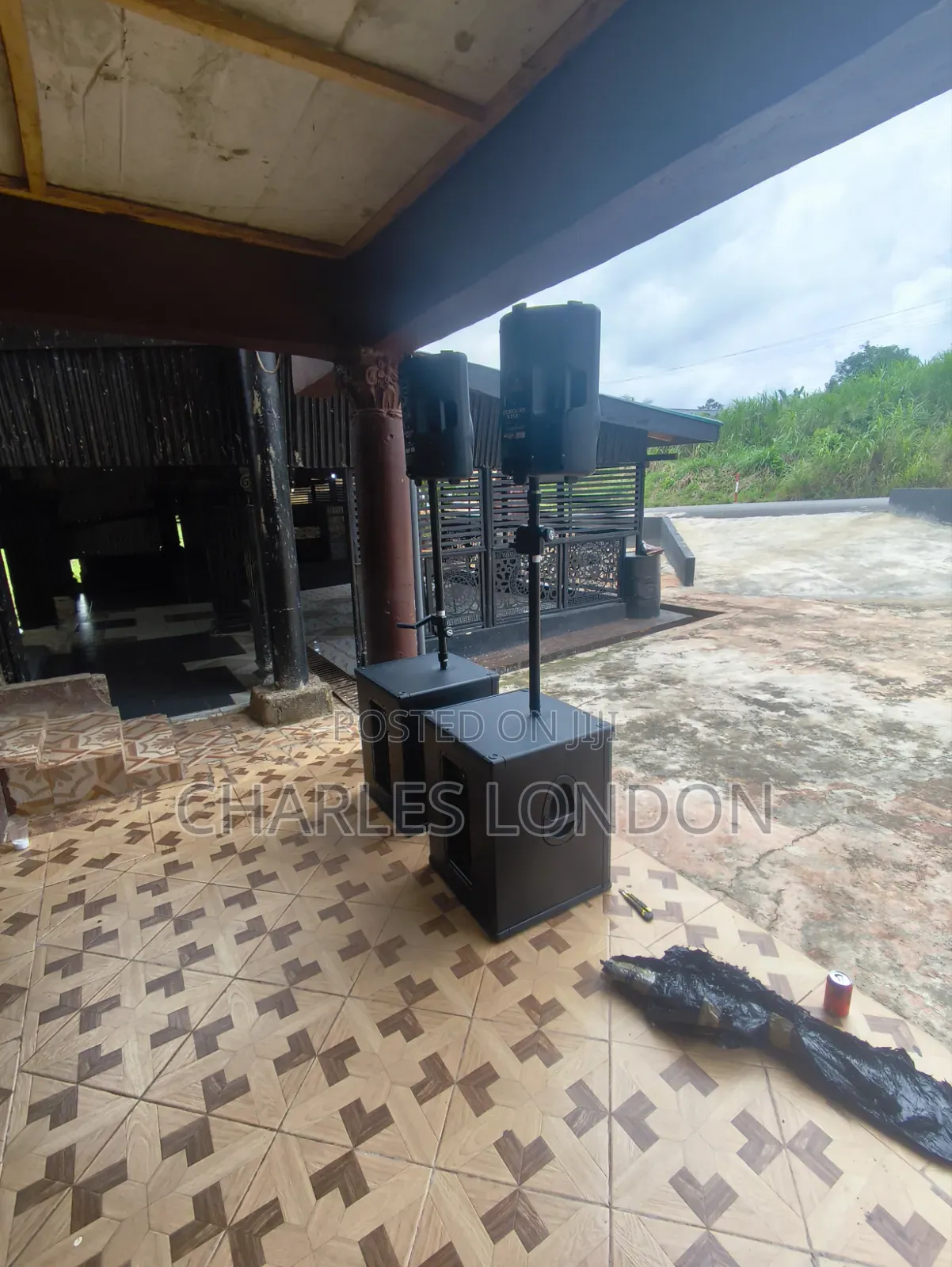 Behringer Active Set