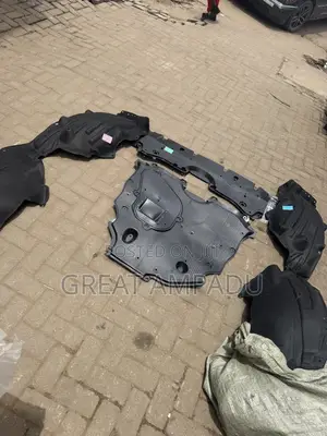 Rav-4 19-25 Engine Panel and Woolen Inner Linner