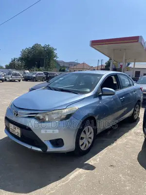 Toyota Yaris 2018 Blue