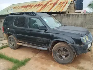 Nissan Xterra 2002 Black