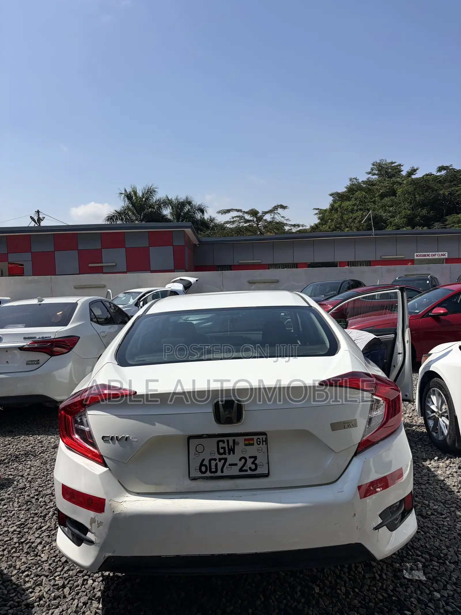 Honda Civic LX 4dr Sedan (2.0L 4cyl) 2016 White