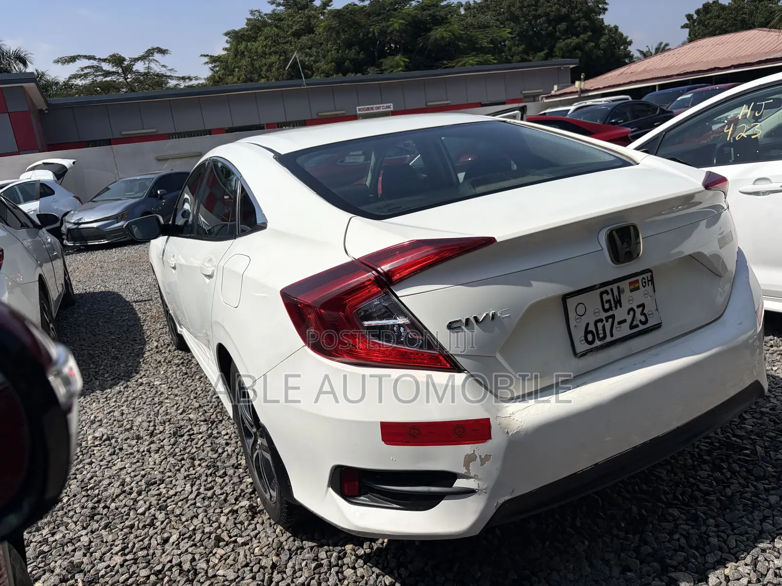 Honda Civic LX 4dr Sedan (2.0L 4cyl) 2016 White