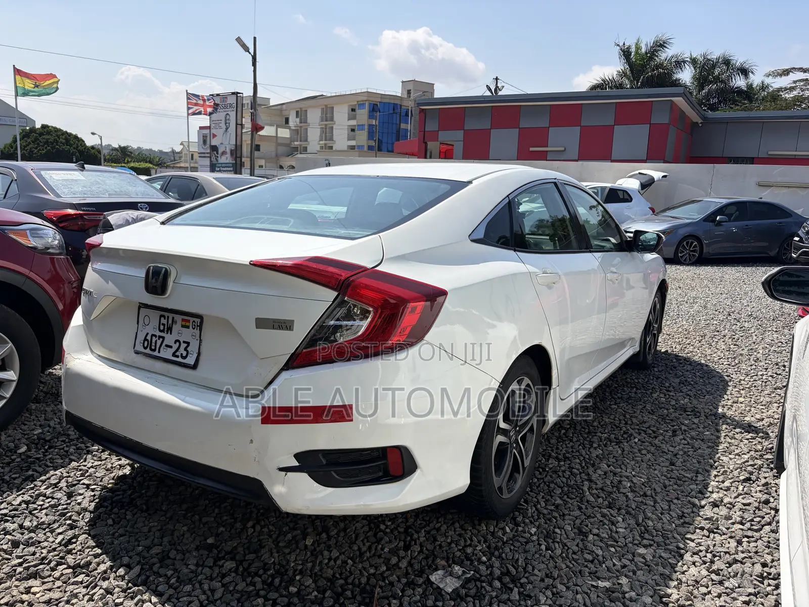 Honda Civic LX 4dr Sedan (2.0L 4cyl) 2016 White