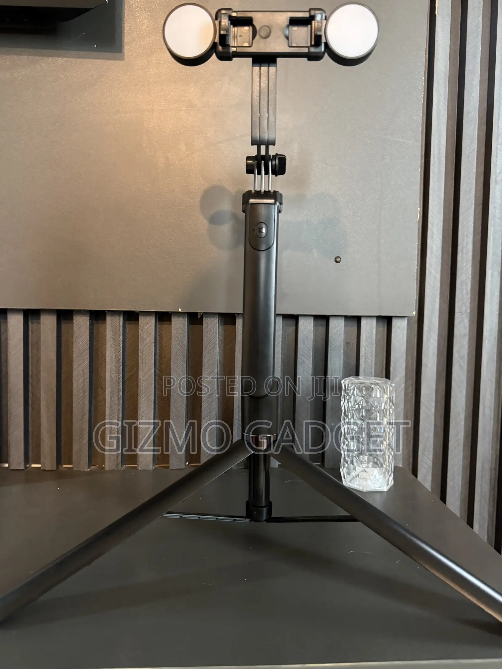 R16k Selfie Stick