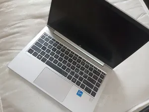 Laptop HP ProBook 445 G9 8GB AMD Ryzen 5 SSD 256GB