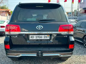 Toyota Land Cruiser 2017 Black
