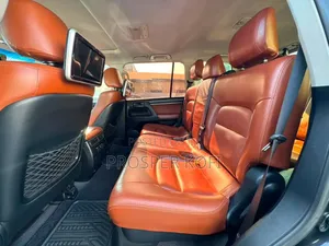 Toyota Land Cruiser 2017 Black