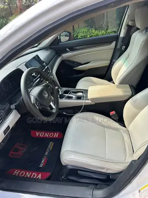 Honda Accord 2018 White