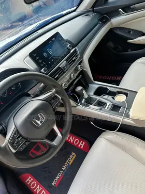 Honda Accord 2018 White