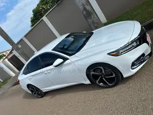 Honda Accord 2018 White