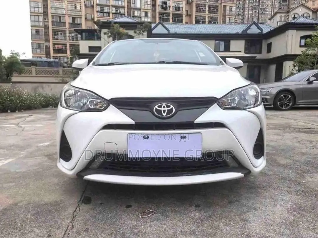 Toyota Yaris 2017 White