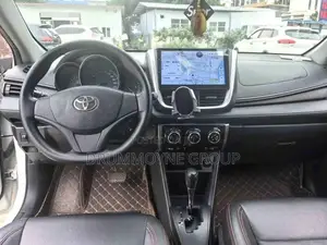 Toyota Yaris 2017 White