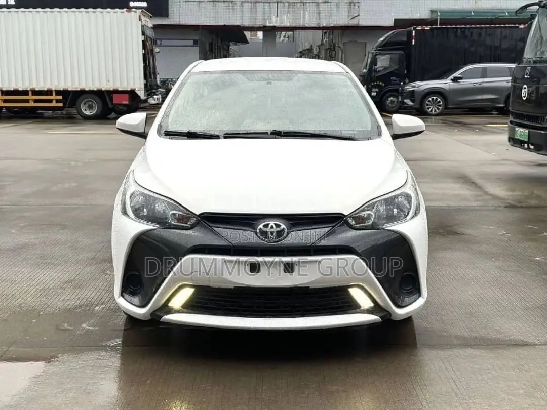 Toyota Yaris 2018 White