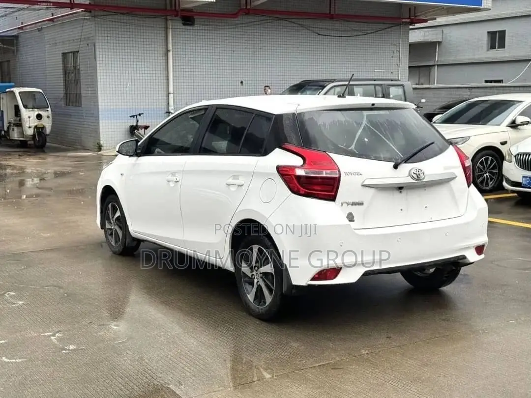 Toyota Yaris 2018 White