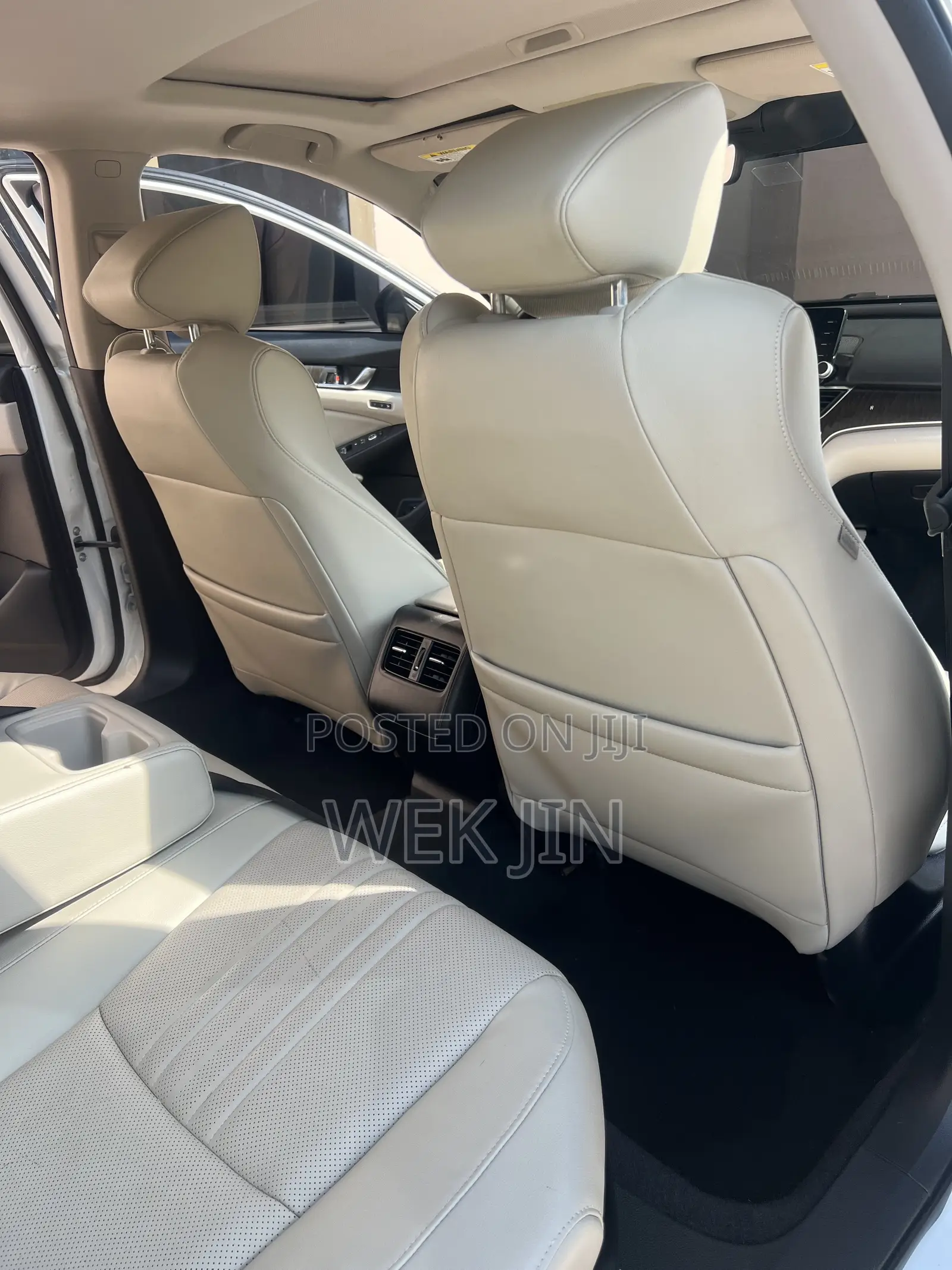 Honda Accord Touring 2018 Pearl