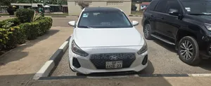 Hyundai Elantra 2018 White