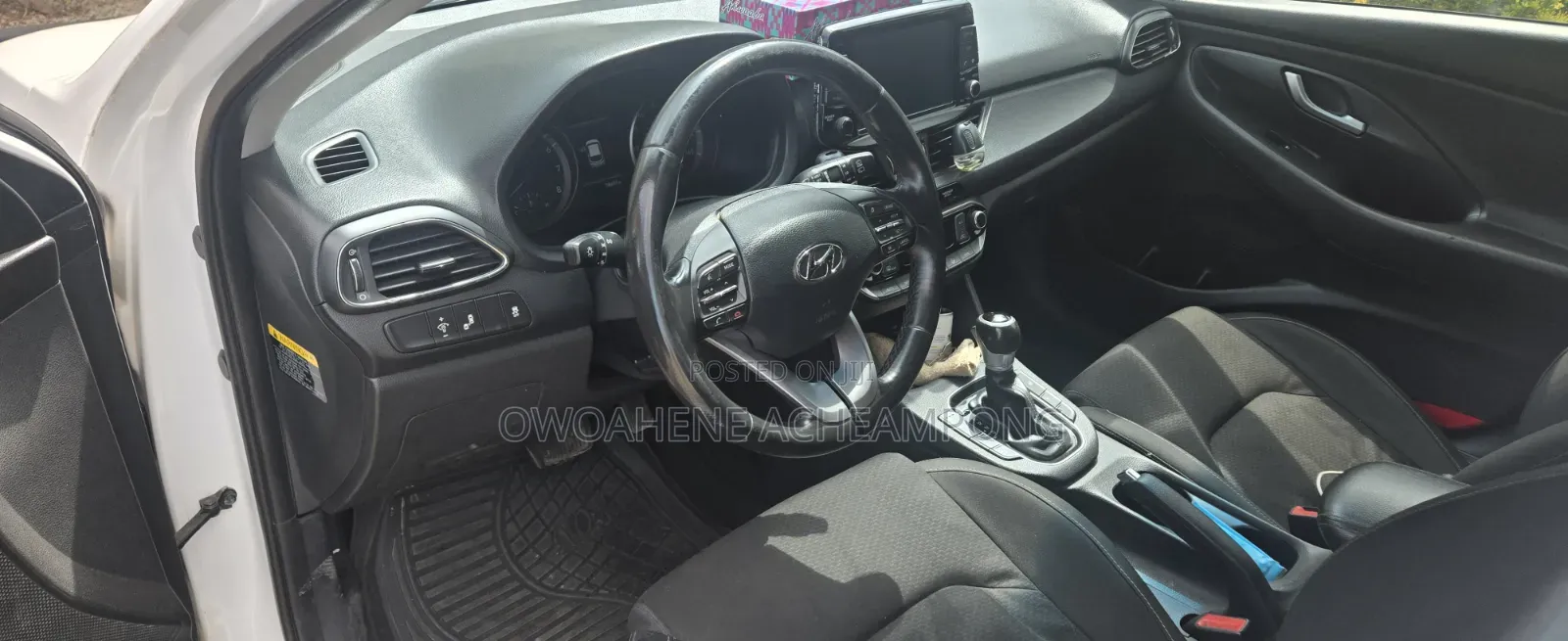Hyundai Elantra 2018 White