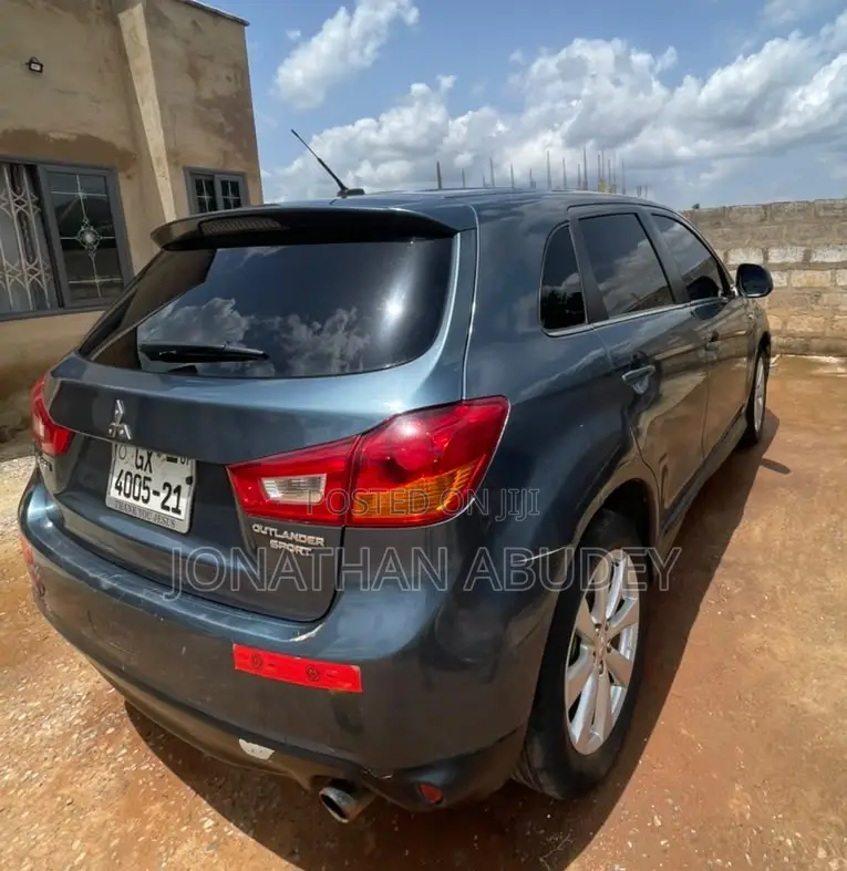 Mitsubishi Outlander 2013 Green