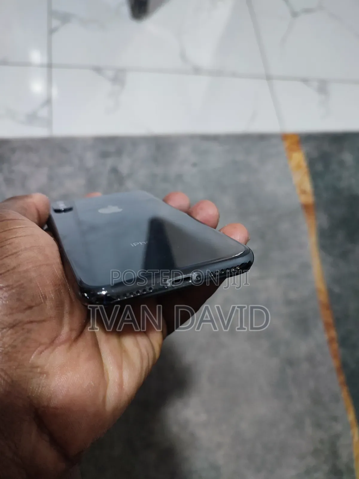 Apple iPhone X 64 GB Black