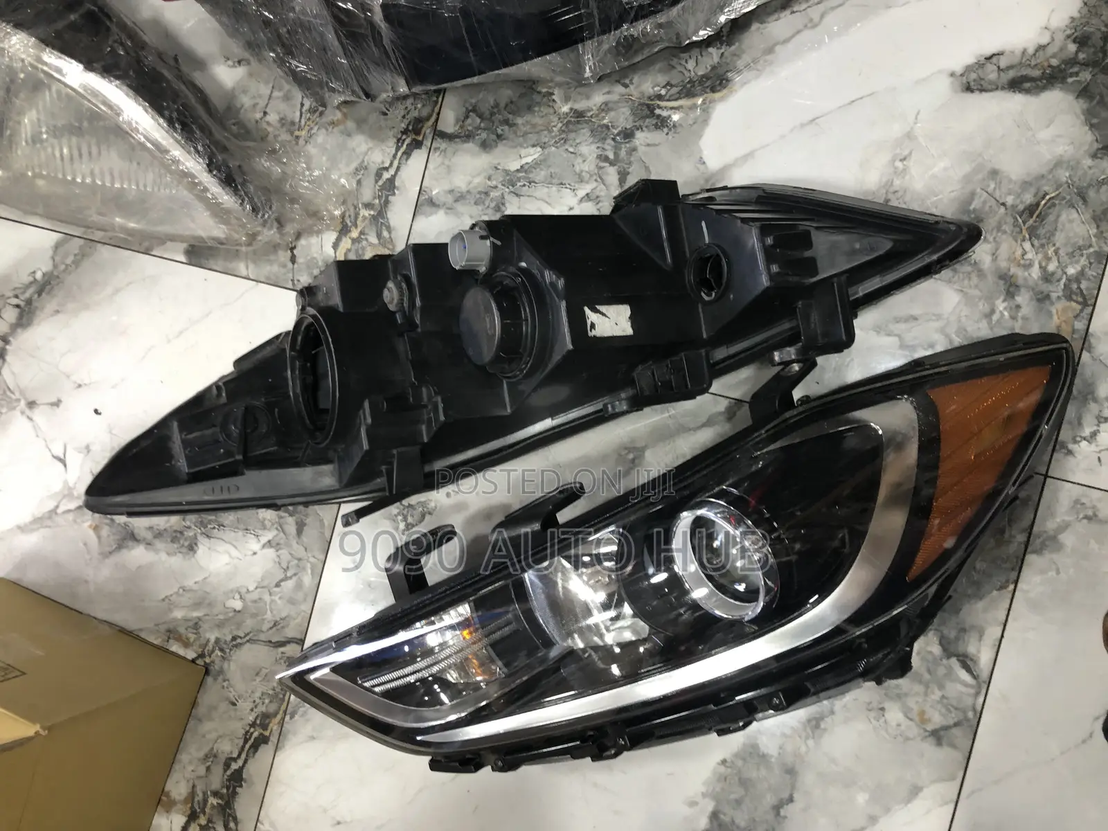 2017 Hyundai Elantra Headlight