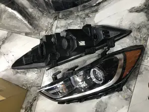 2017 Hyundai Elantra Headlight