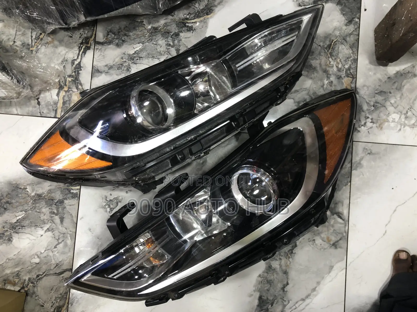 2017 Hyundai Elantra Headlight