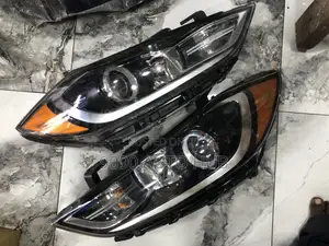 2017 Hyundai Elantra Headlight