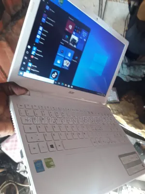 Laptop Acer Aspire V3-572G 4GB Intel Core i5 HDD 500GB