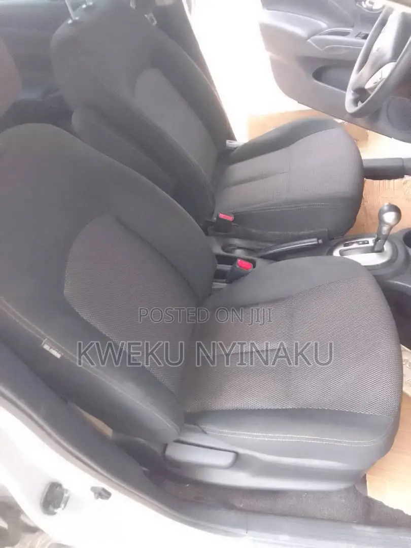 Nissan Versa 1.6 SV 2017 Silver