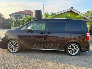 Toyota Voxy V 2WD 8-Seater 2012 Brown