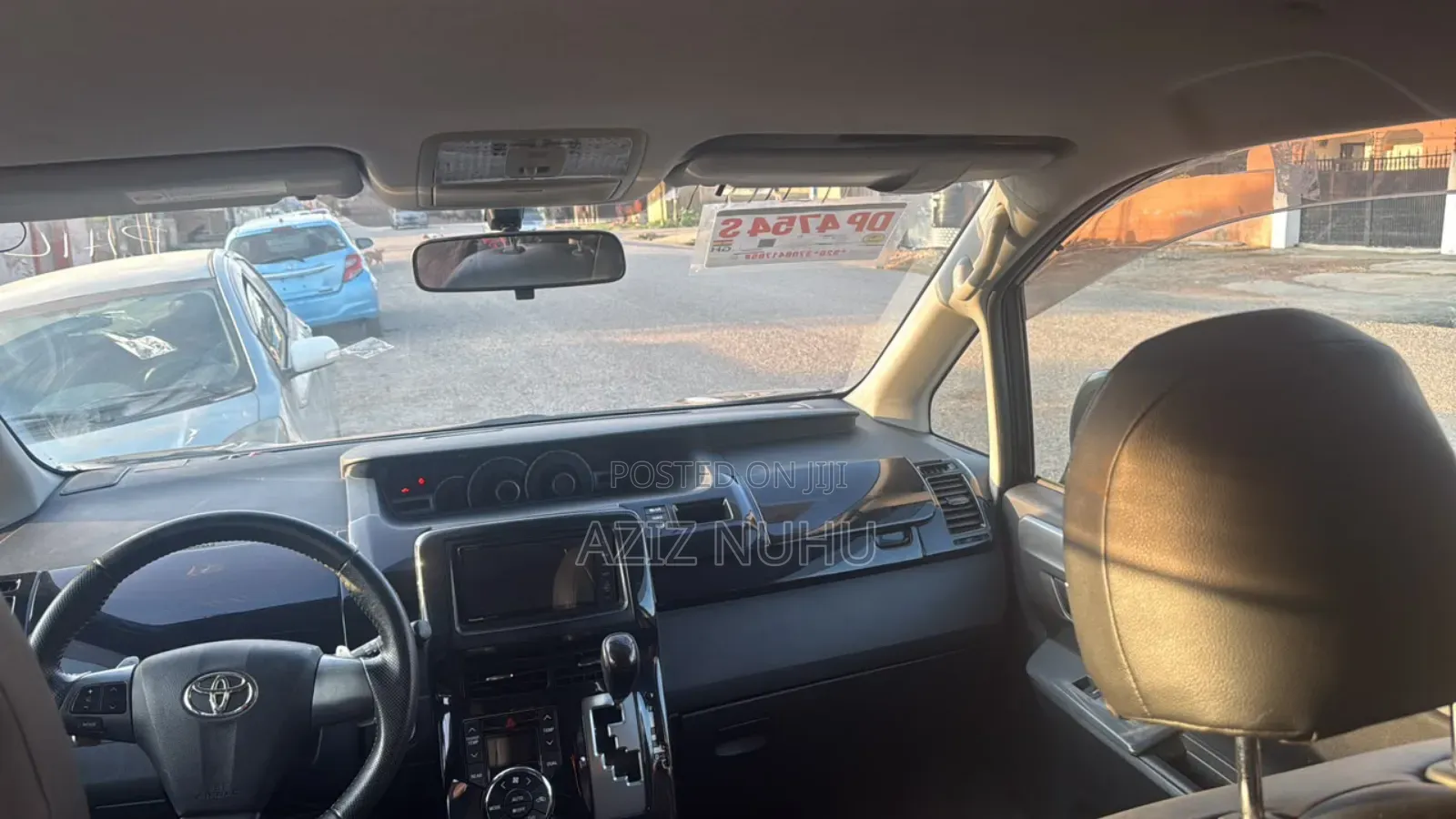 Toyota Voxy V 2WD 8-Seater 2012 Brown