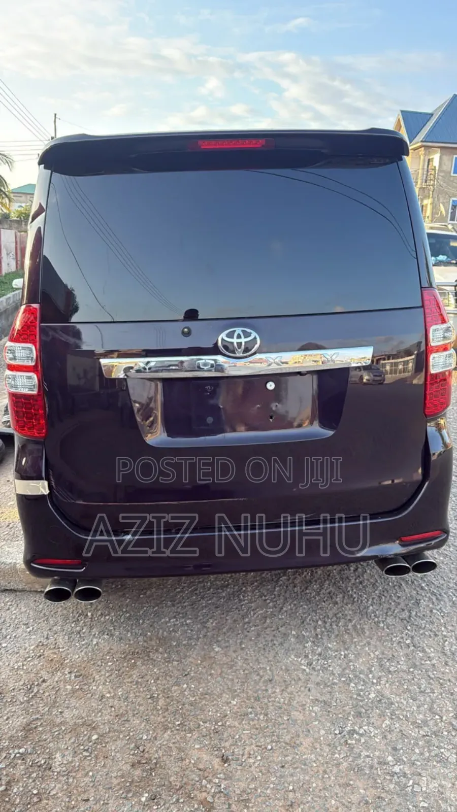 Toyota Voxy V 2WD 8-Seater 2012 Brown