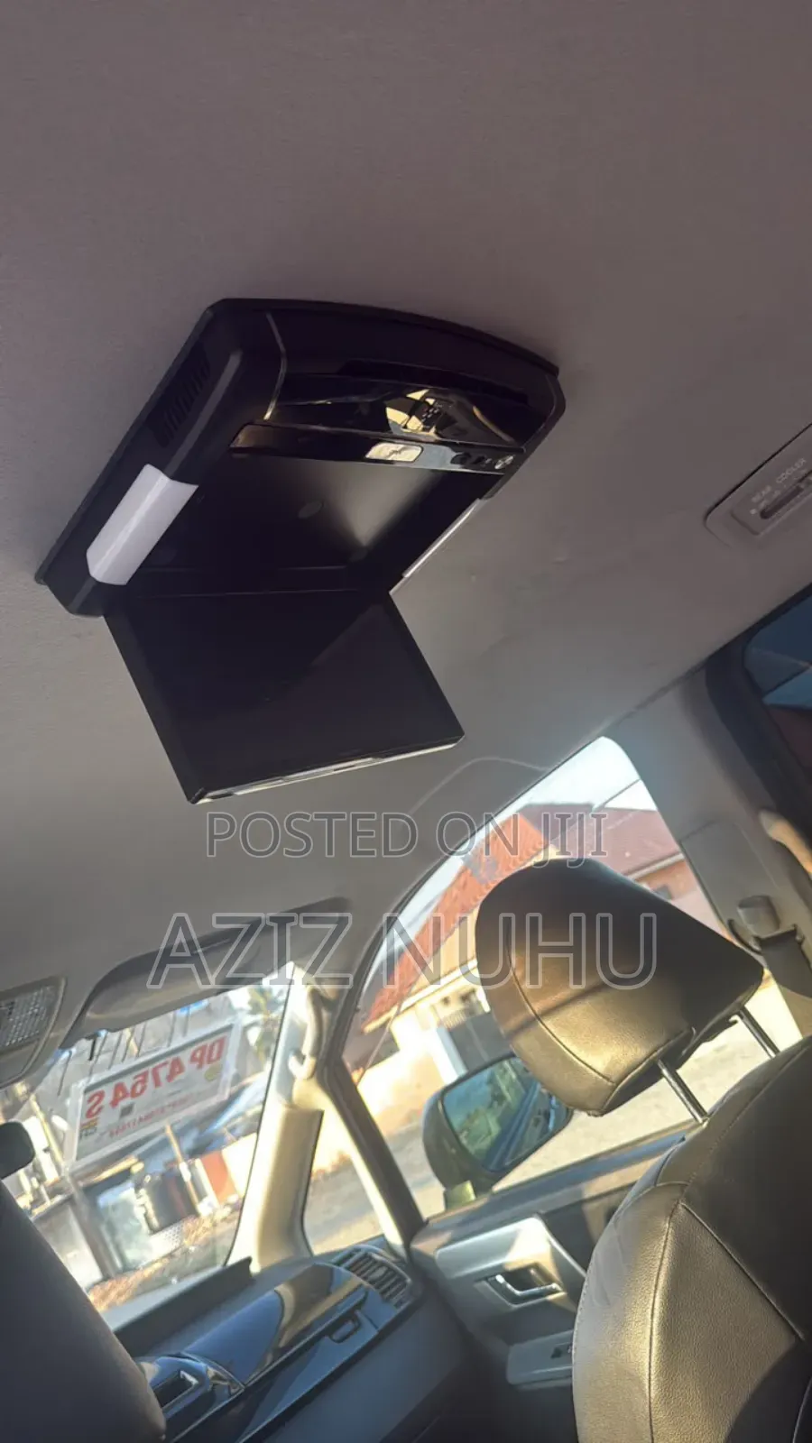 Toyota Voxy V 2WD 8-Seater 2012 Brown