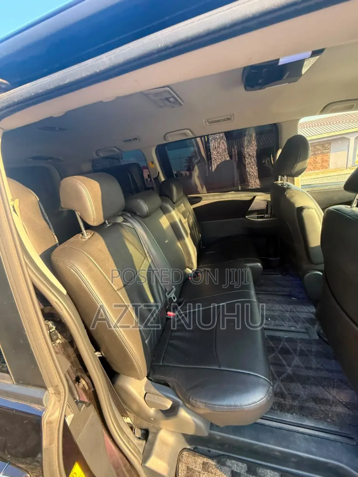 Toyota Voxy V 2WD 8-Seater 2012 Brown