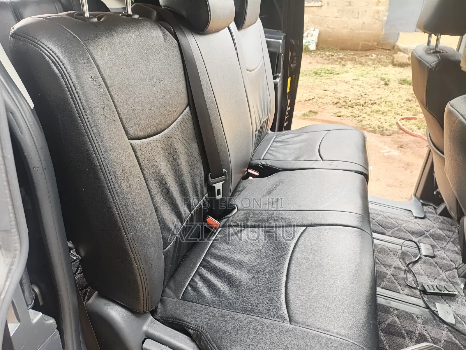 Toyota Voxy V 2WD 8-Seater 2012 Brown